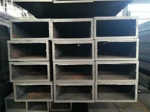 雨城Q235冷拔方管材质特点 适用工程场景分析